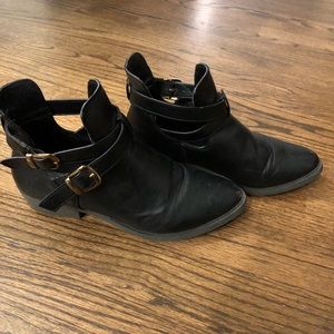 Mossimo black booties